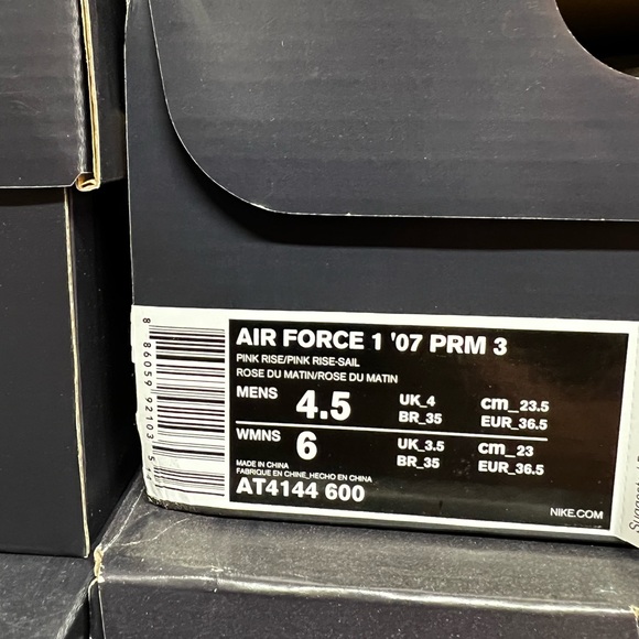 Nike Air Force 1 Low 07 Premium Pink Velour Women's Size 6 Sneakers - Picture 13 of 13